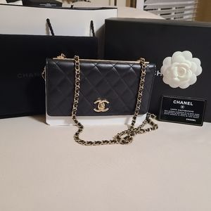 CHANEL Trendy WOC